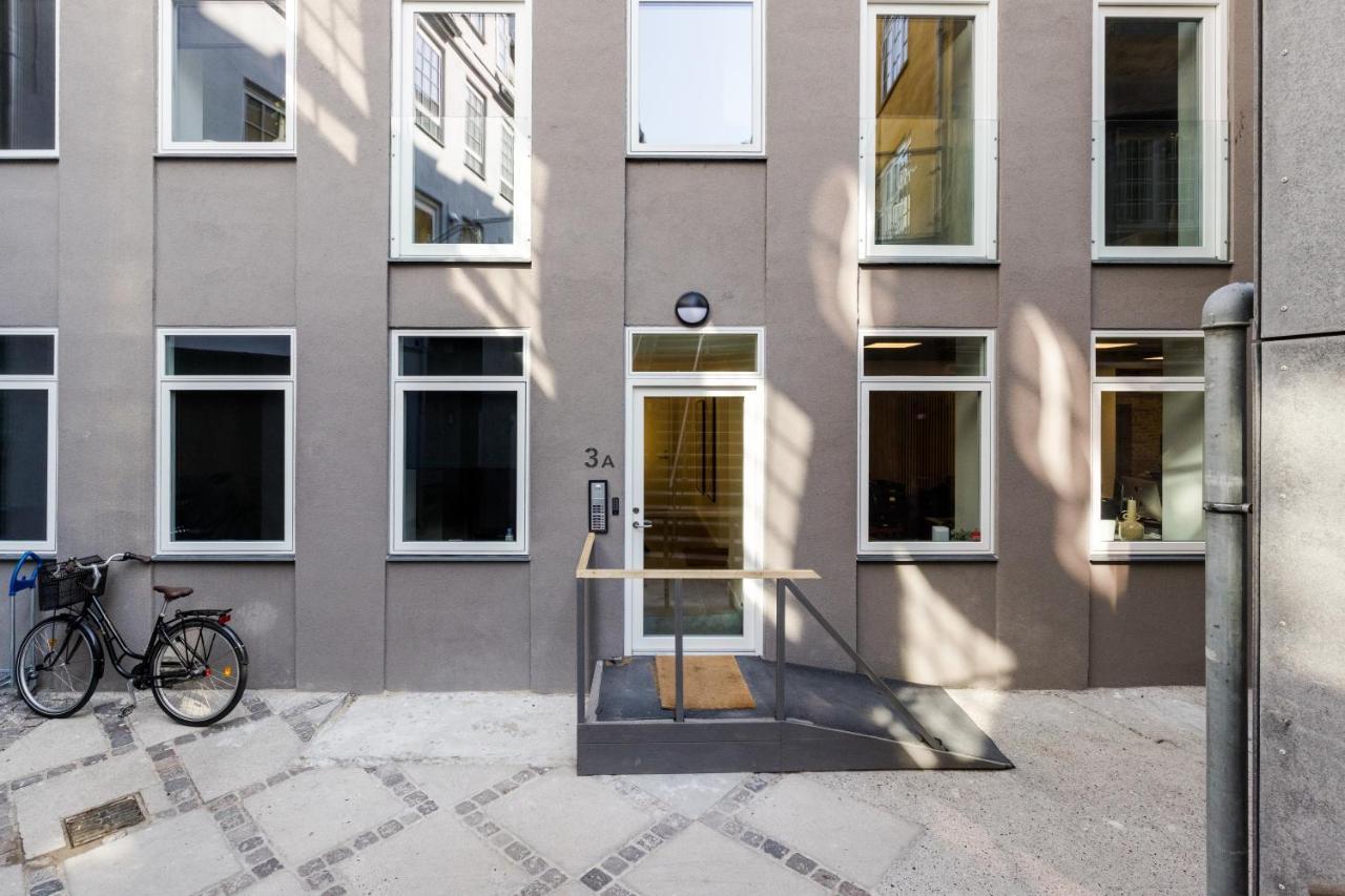 Beautiful Flats On Stroget In Center *