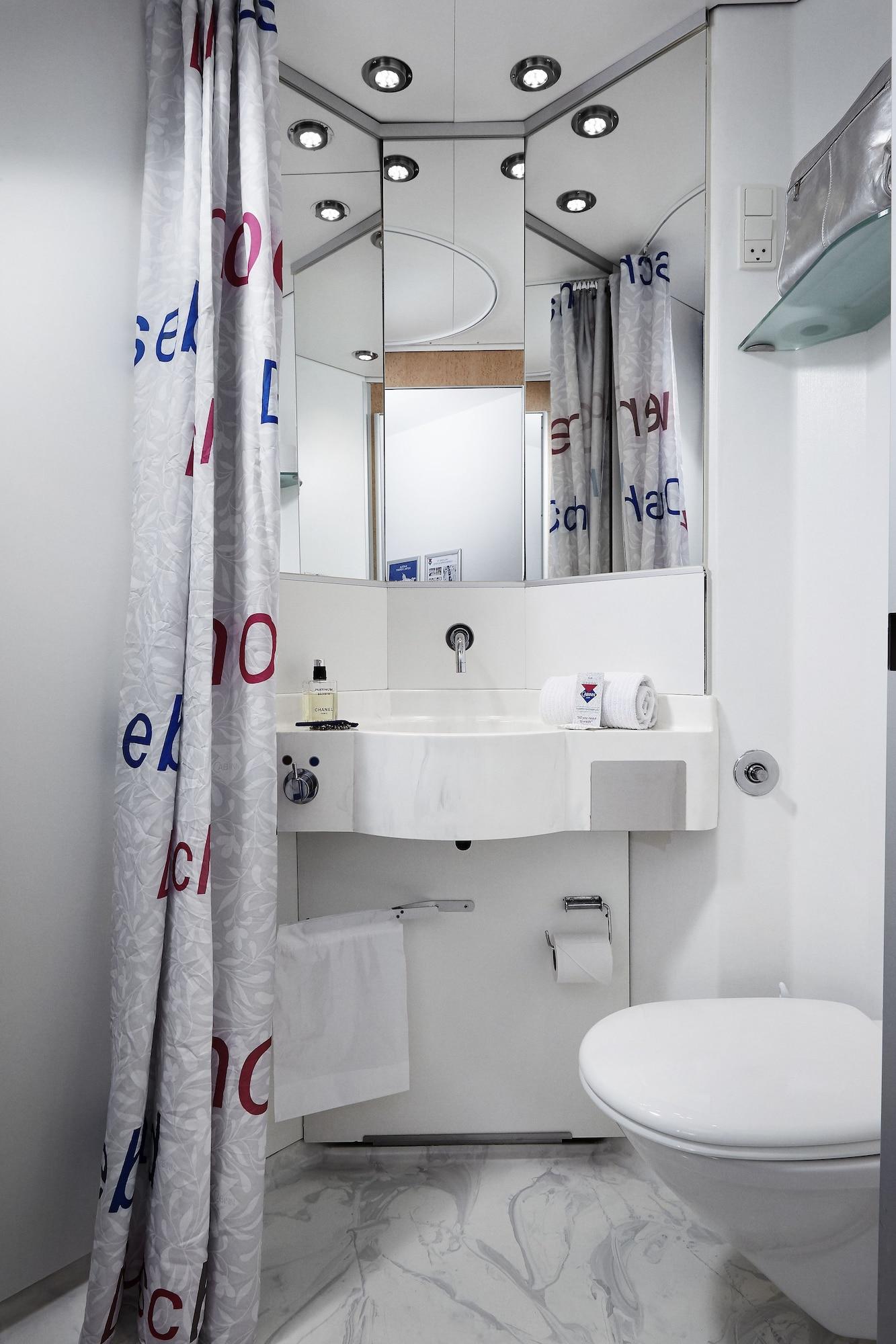 Hotel Cabinn Express