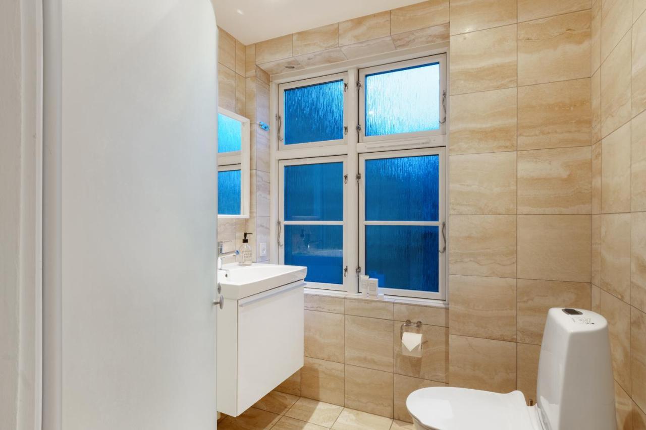 250 Sqm Smack Bang In The Center Of *