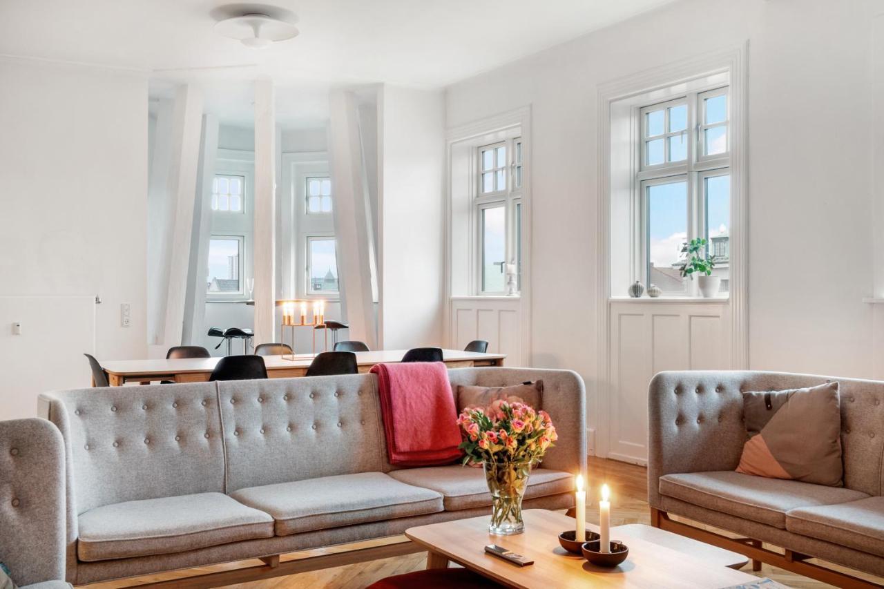250 Sqm Smack Bang In The Center Of Lejlighed