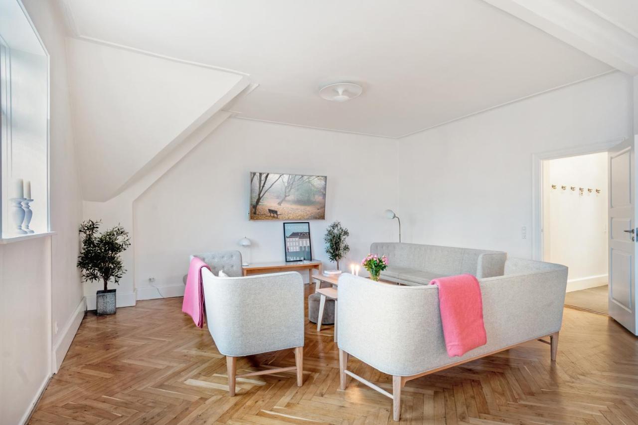 250 Sqm Smack Bang In The Center Of Lejlighed *