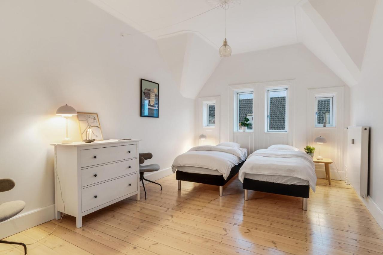 250 Sqm Smack Bang In The Center Of