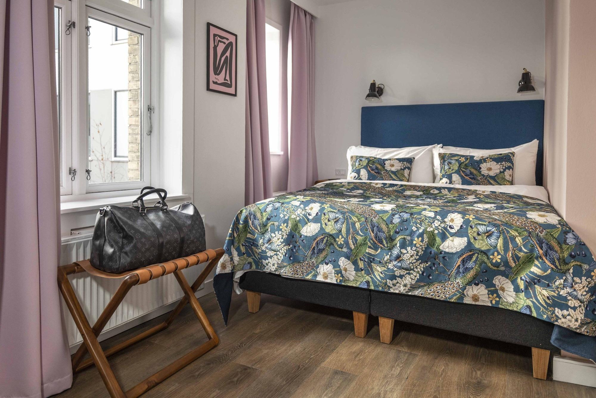Hotel One 4*