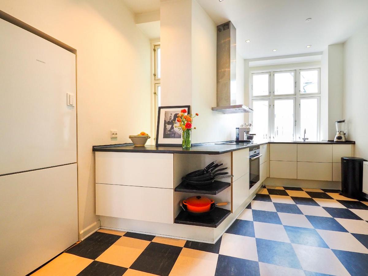 Apartment Spacious In The Heart Of *