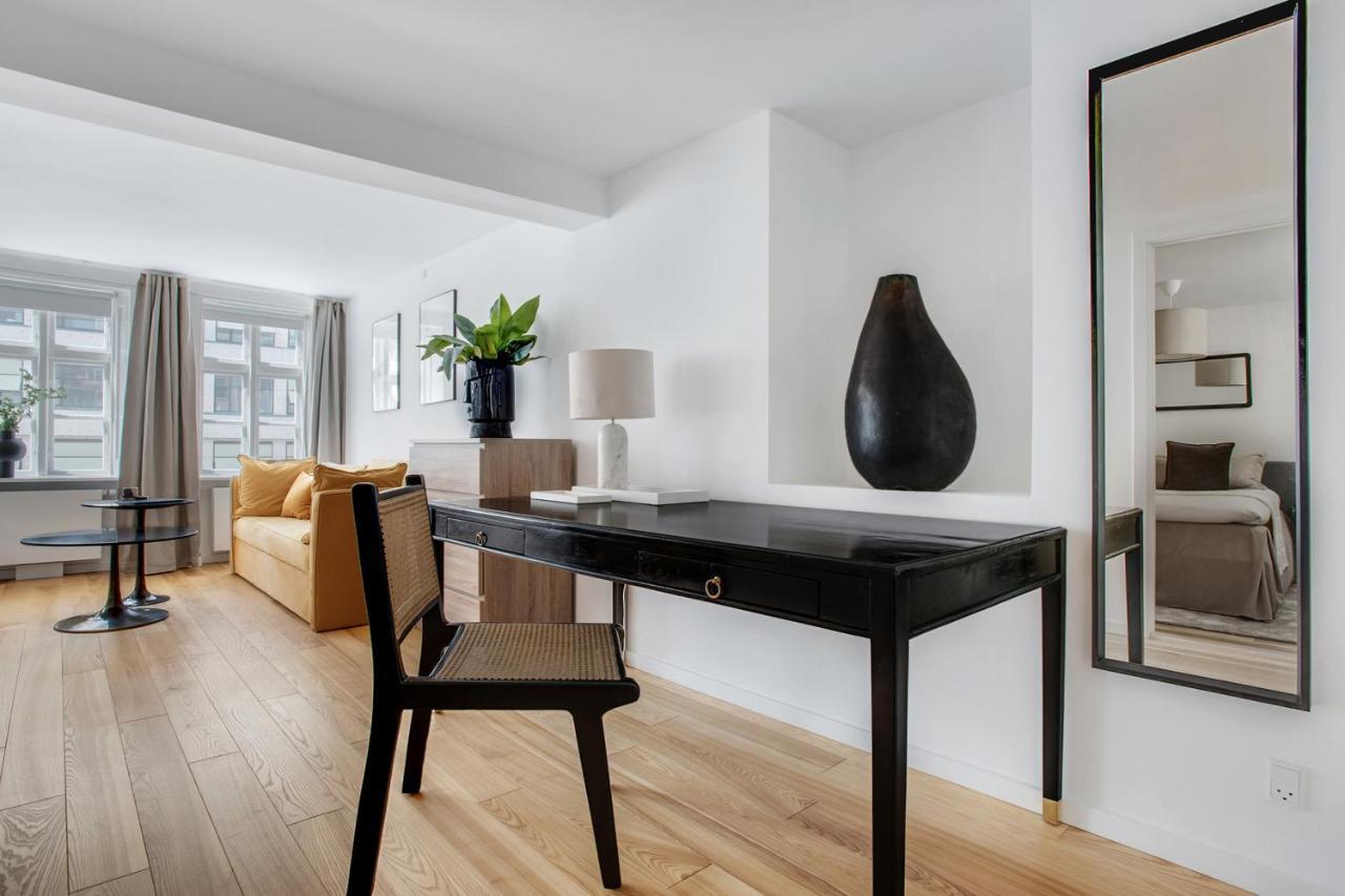 Sanders Regent - Precious One-bedroom Near Square Apartment