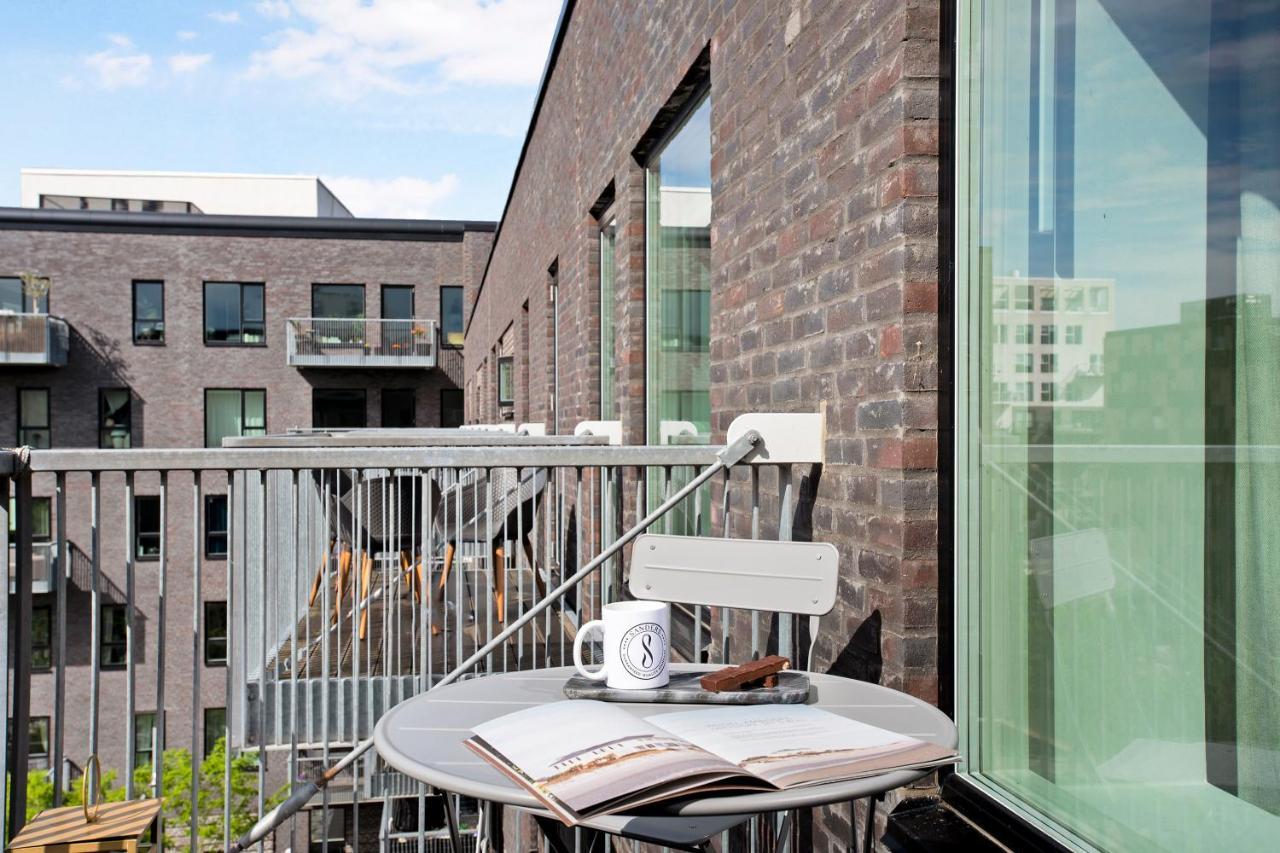 Sanders Arena - Adorable Two-bedroom Close To Metro Station Huoneisto