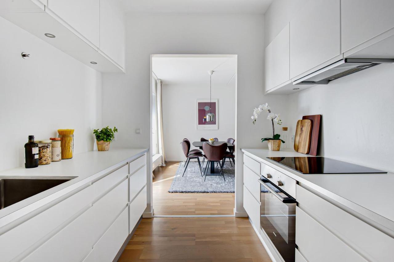 Sanders Arena - Adorable Two-bedroom Close To Metro Station