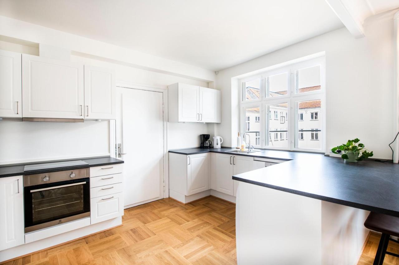 165m2 Luxury Flat In Center Apartment