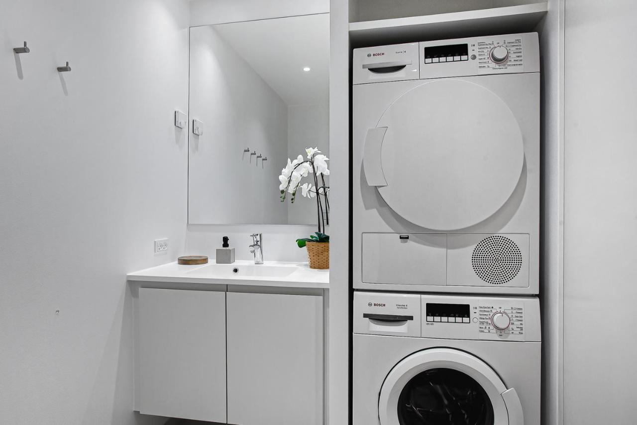 Apartment Sanders Arena - Adorable Two-bedroom Close To Metro Station