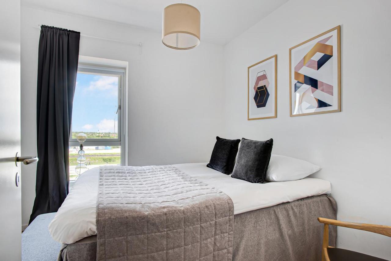 Apartment Sanders Arena - Adorable Two-bedroom Close To Metro Station