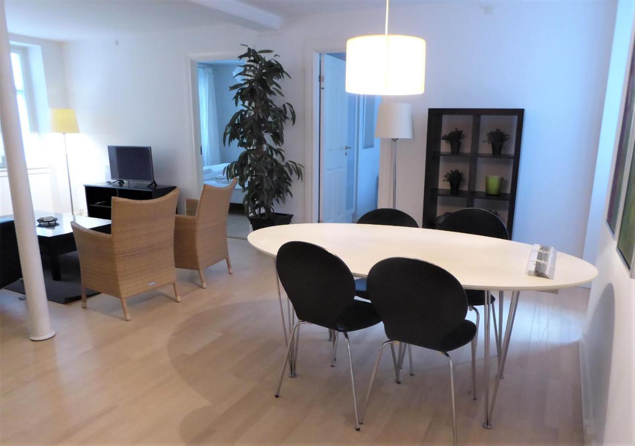 Modern 2-bedroom In Historic City Center *