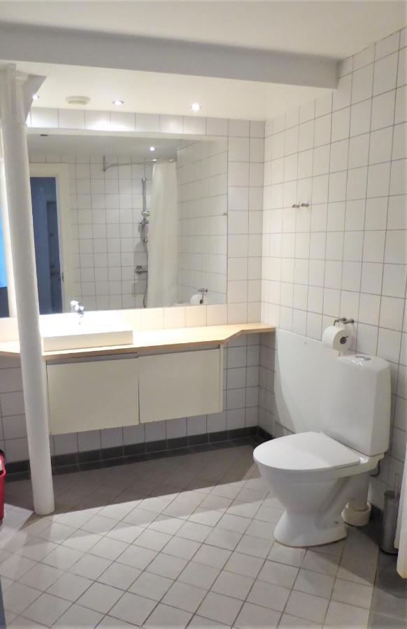 Apartment Modern 2-bedroom In Historic City Center