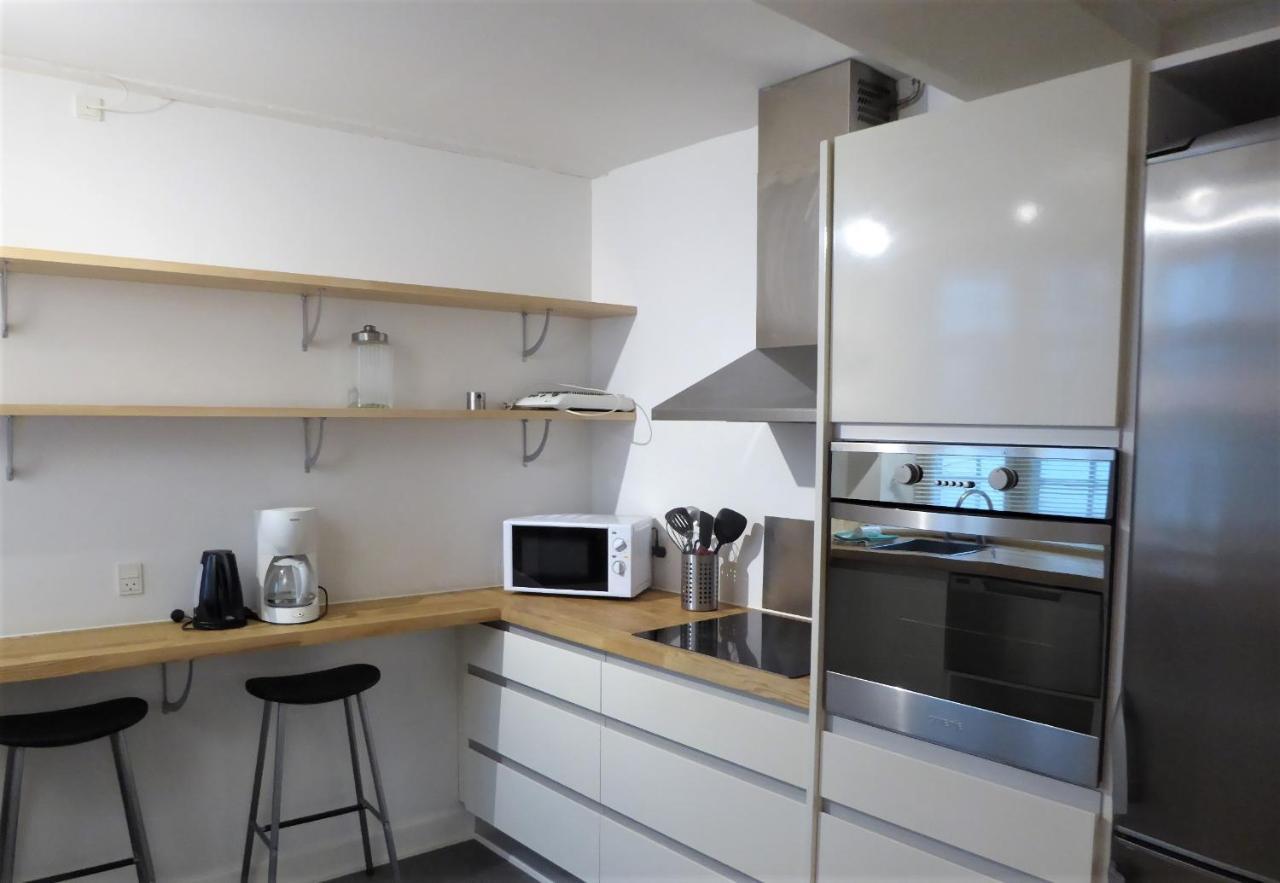 Apartment Modern 2-bedroom In Historic City Center