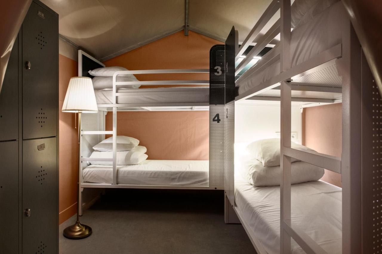 Hostel Urban Camper & Bar *