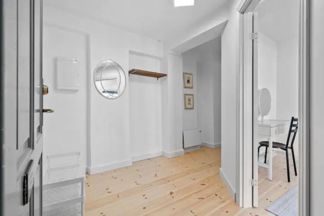 In The Heart Of Historic Apartment