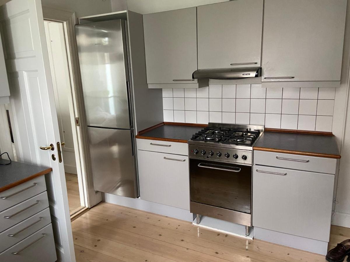 Indre Taet Ved Hovedbanegarden. *