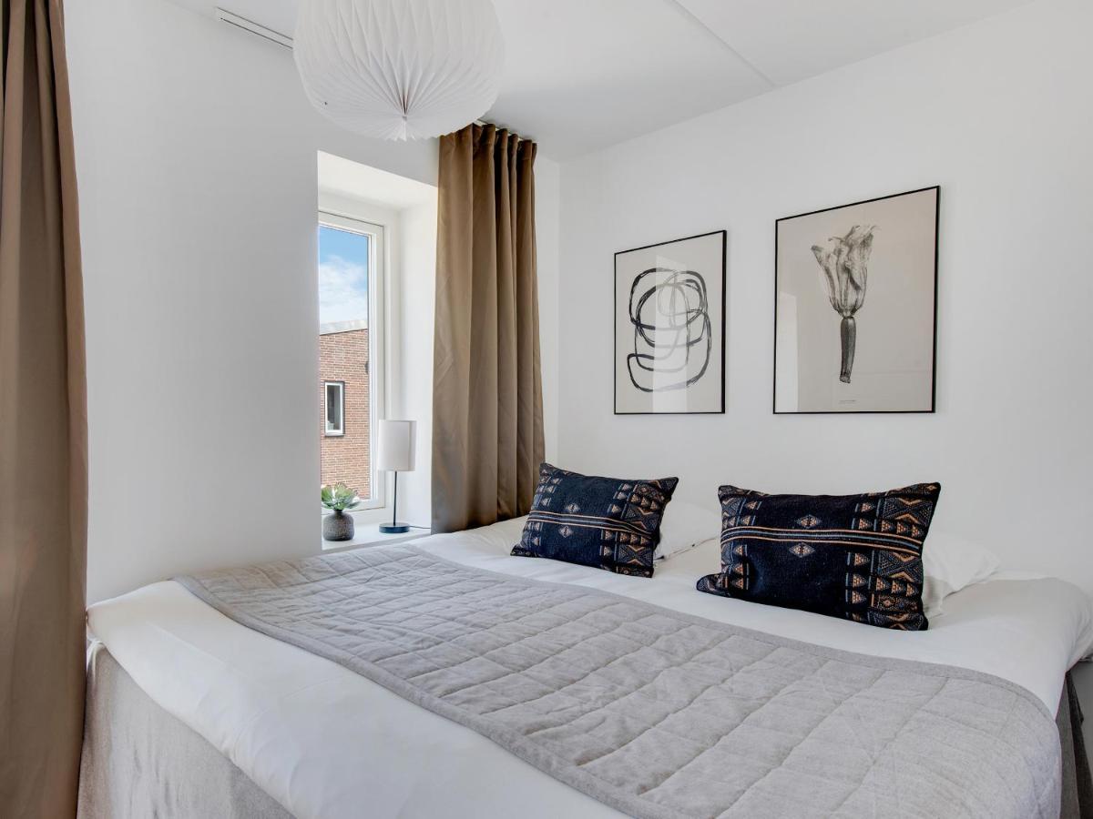 Apartment Sanders Field's - Chic Three-bedroom Townhouse With Private Terrace