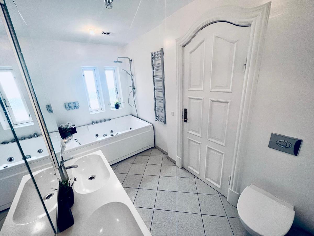 Villa Near City Centre *
