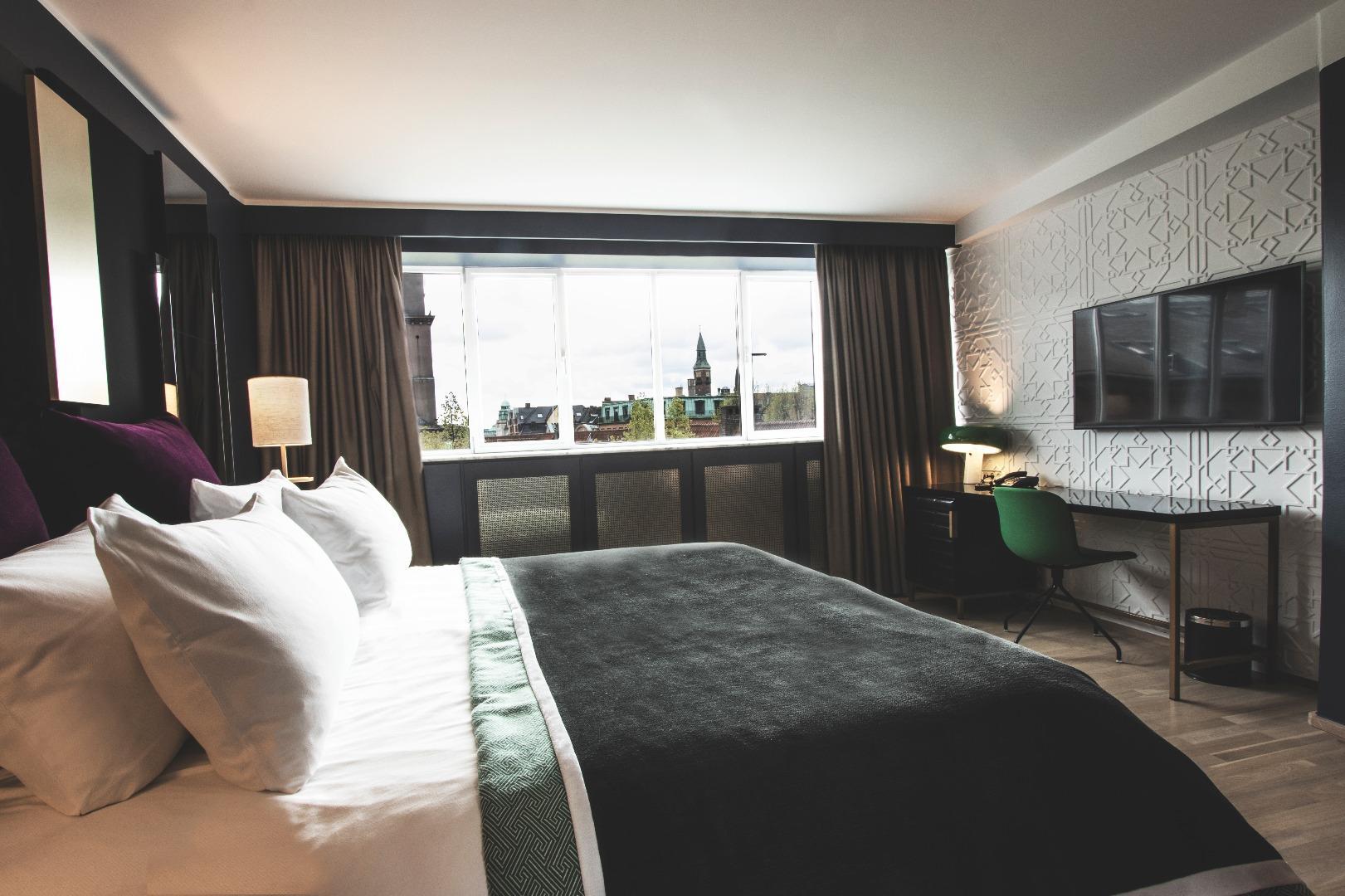 1 Hotel 5*