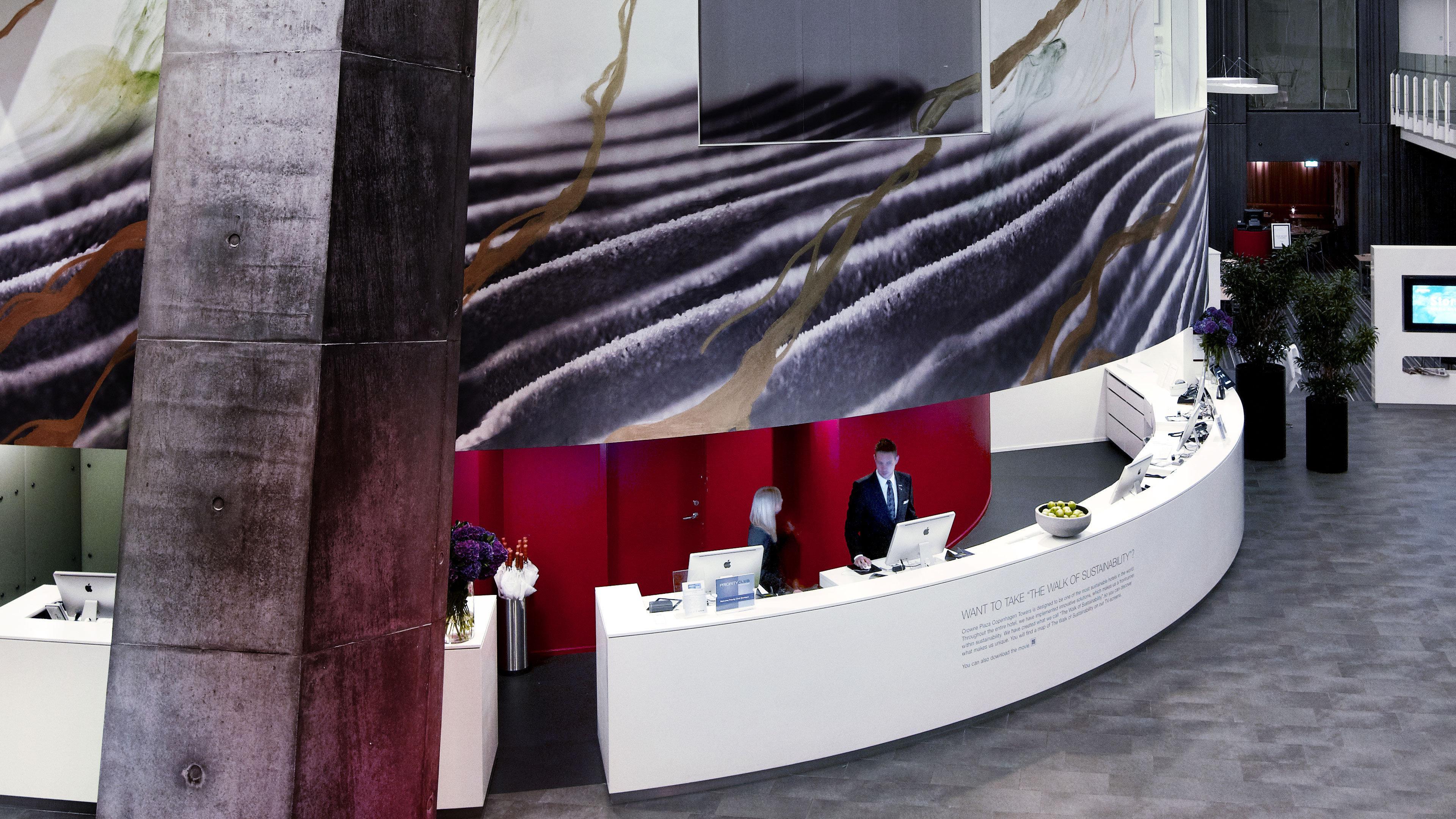 Crowne Plaza Towers By Ihg Hotel 4*
