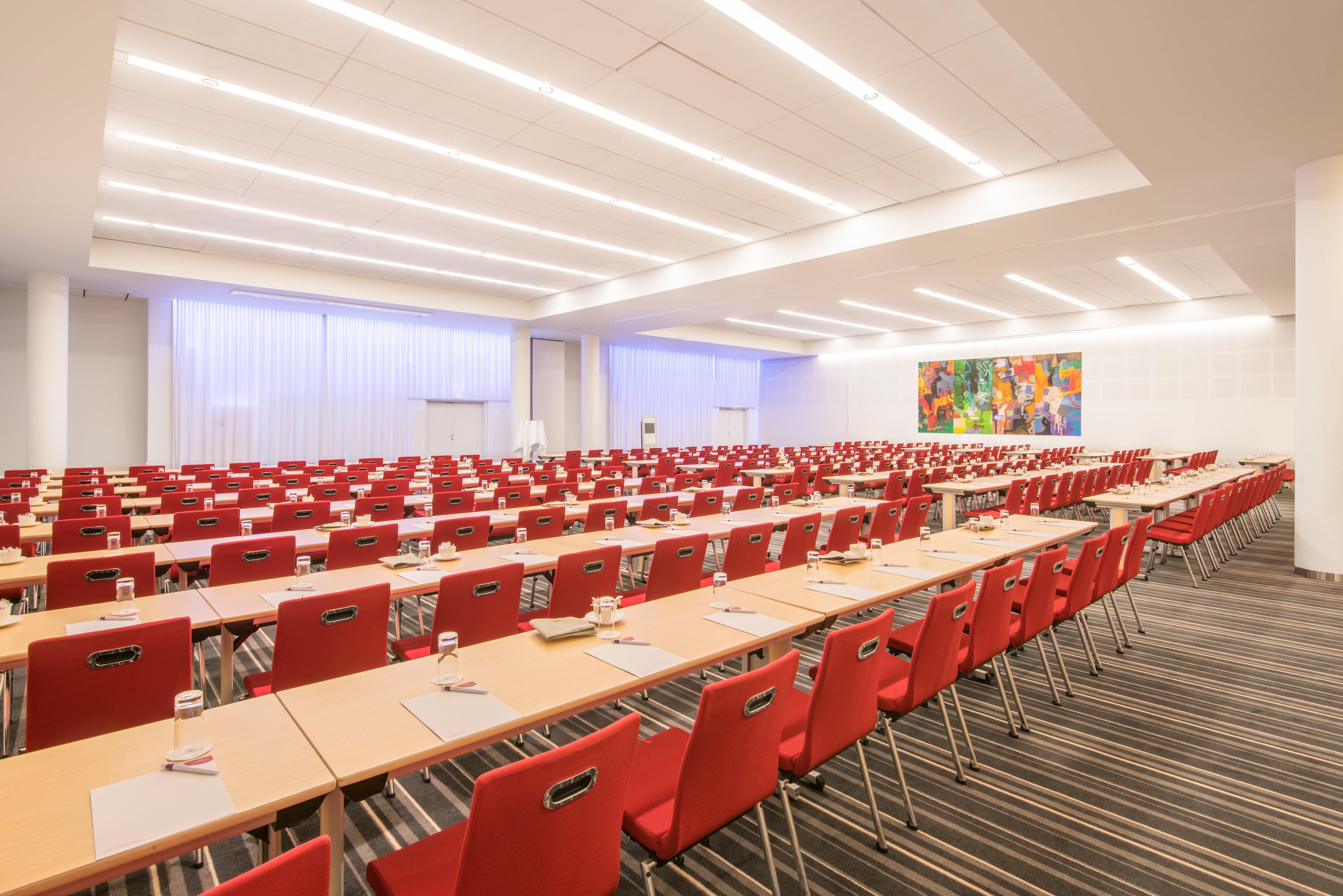 Hotel Crowne Plaza Towers By Ihg 4*