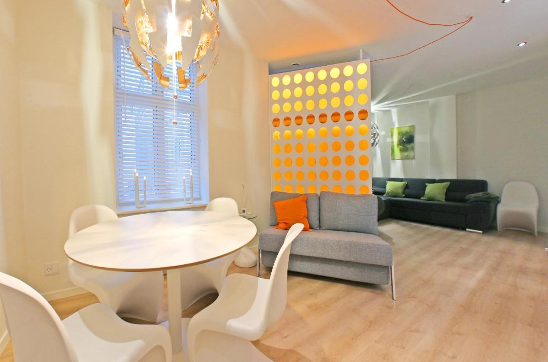 The Of Right At Your Doorstep No 1 Apartment *