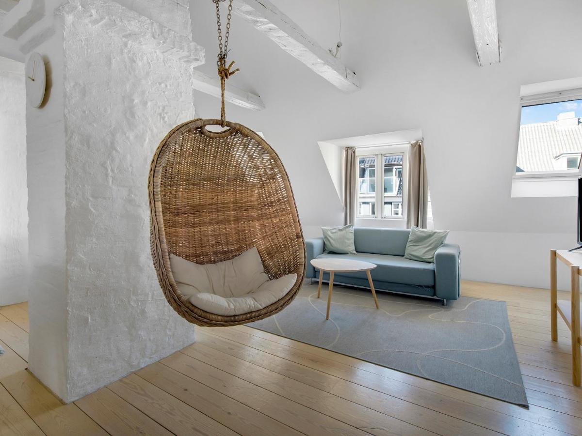 Sanders Main - Endearing Two-bedroom Duplex With A Balcony Next To Magical Nyhavn