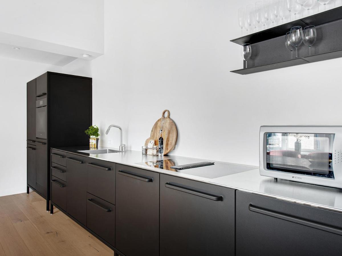 Sanders King Apartment *