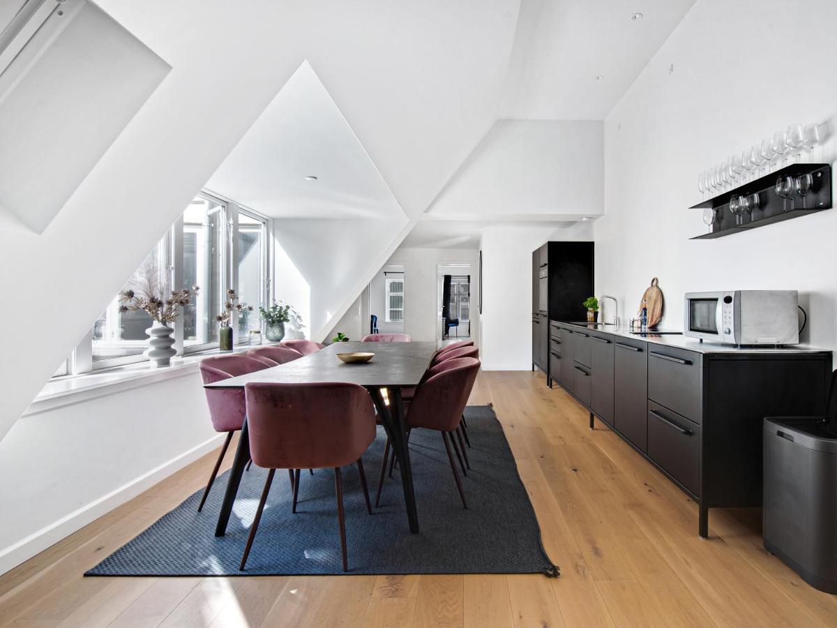 Sanders King Apartment