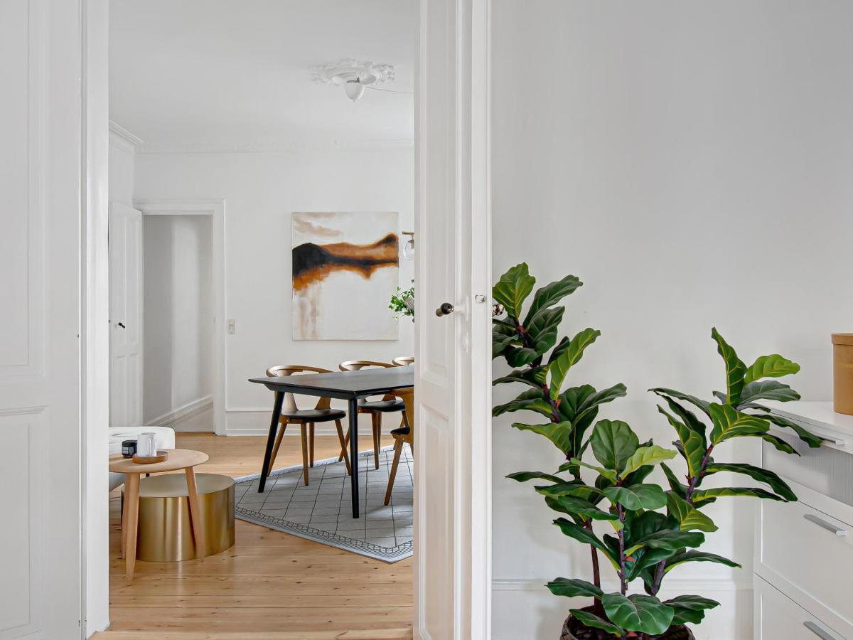 Sanders Stage - Chic Three-bedroom Near Nyhavn Lejlighed