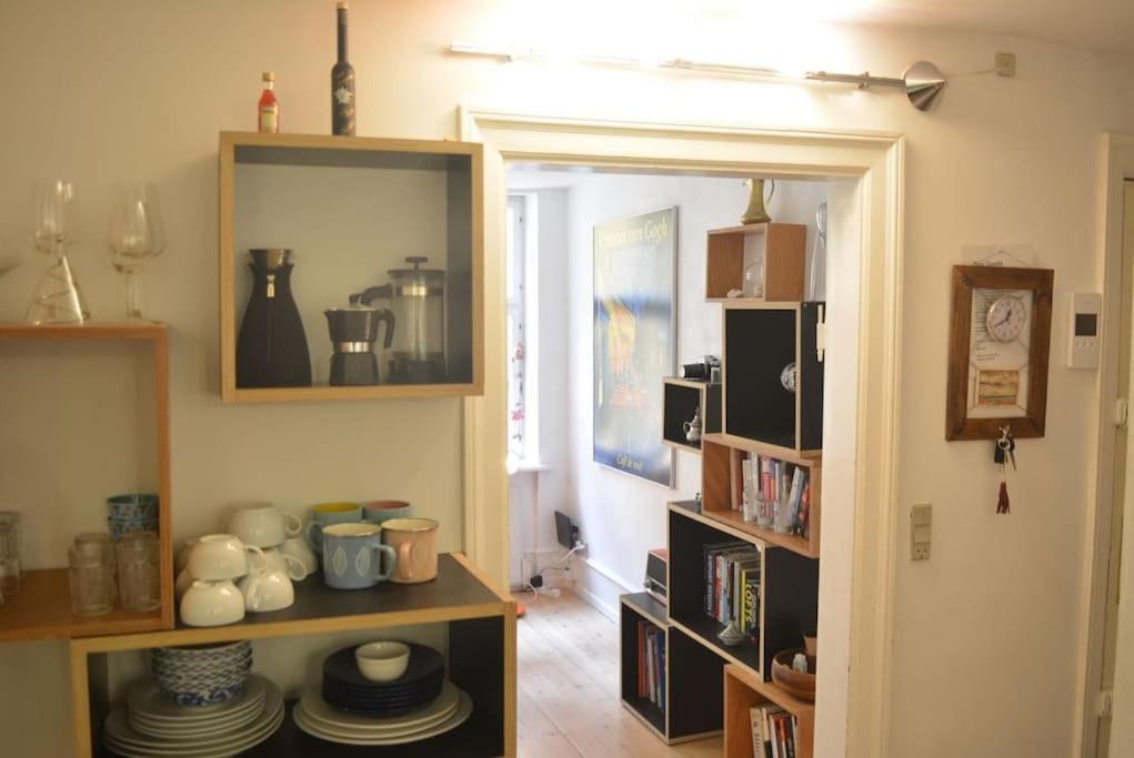 On Main Walking Street, Built In 1728! Apartment Kopenhagen