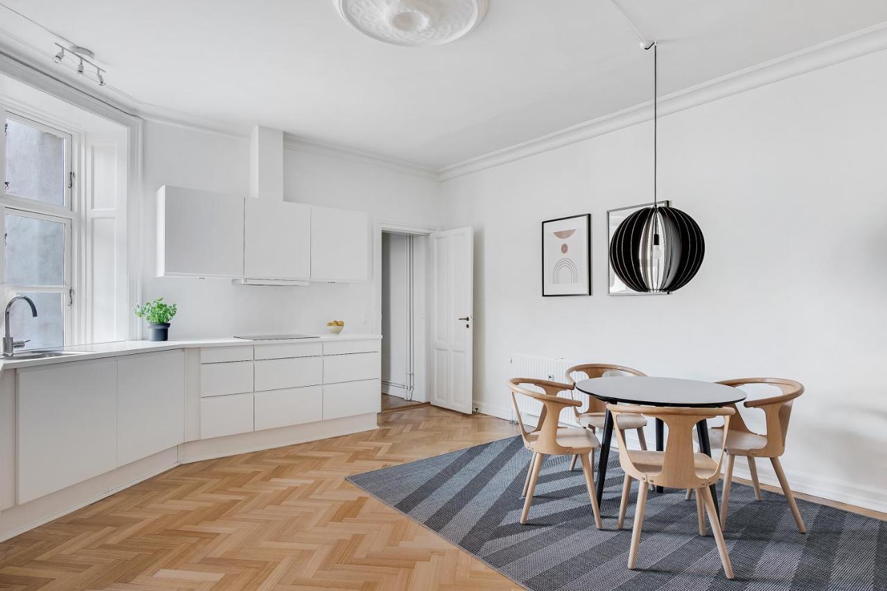 Sanders Frontier - Endearing Two-bedroom Near Royal Palace * Kopenhagen