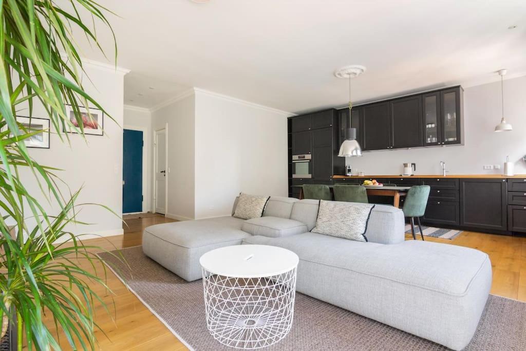 Apartment Cozy In Christianshavn W Two Balconies. Copenhagen