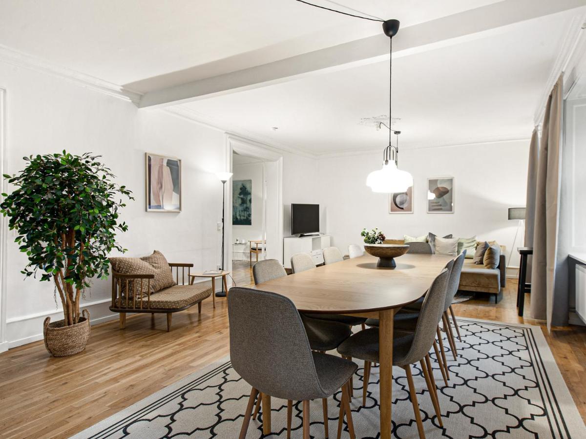 Sanders Stage - Enchanting Four-bedroom Near Nyhavn *