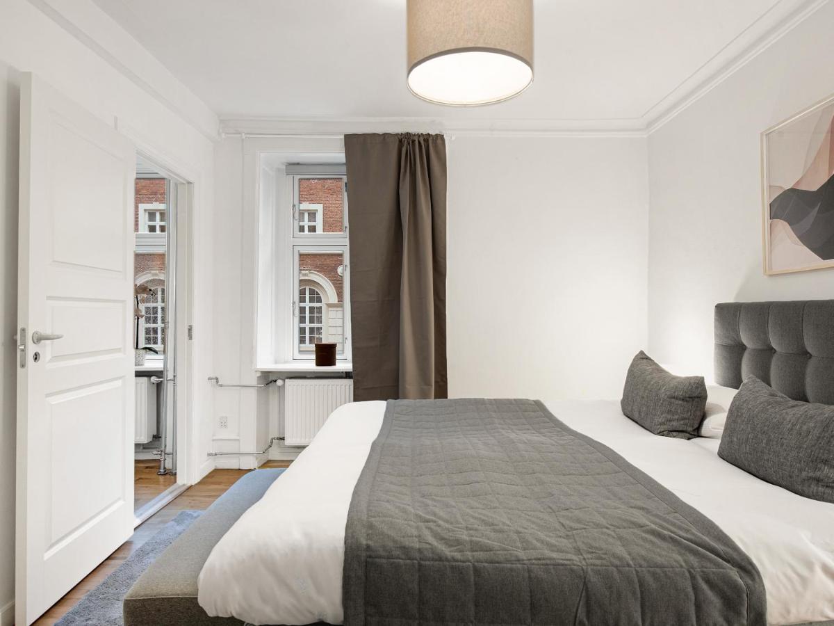 Huoneisto Sanders Stage - Enchanting Four-bedroom Near Nyhavn