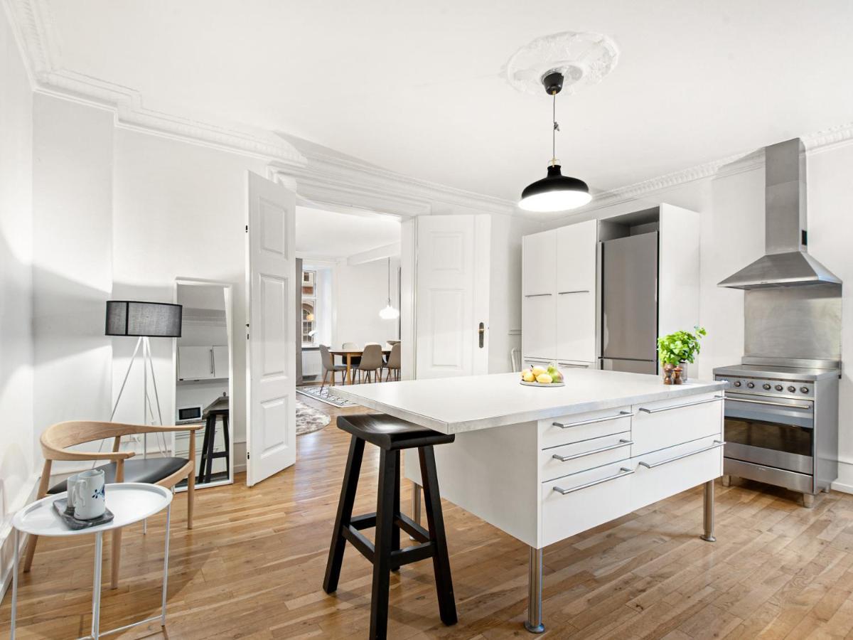 Sanders Stage - Enchanting Four-bedroom Near Nyhavn Huoneisto Kööpenhamina