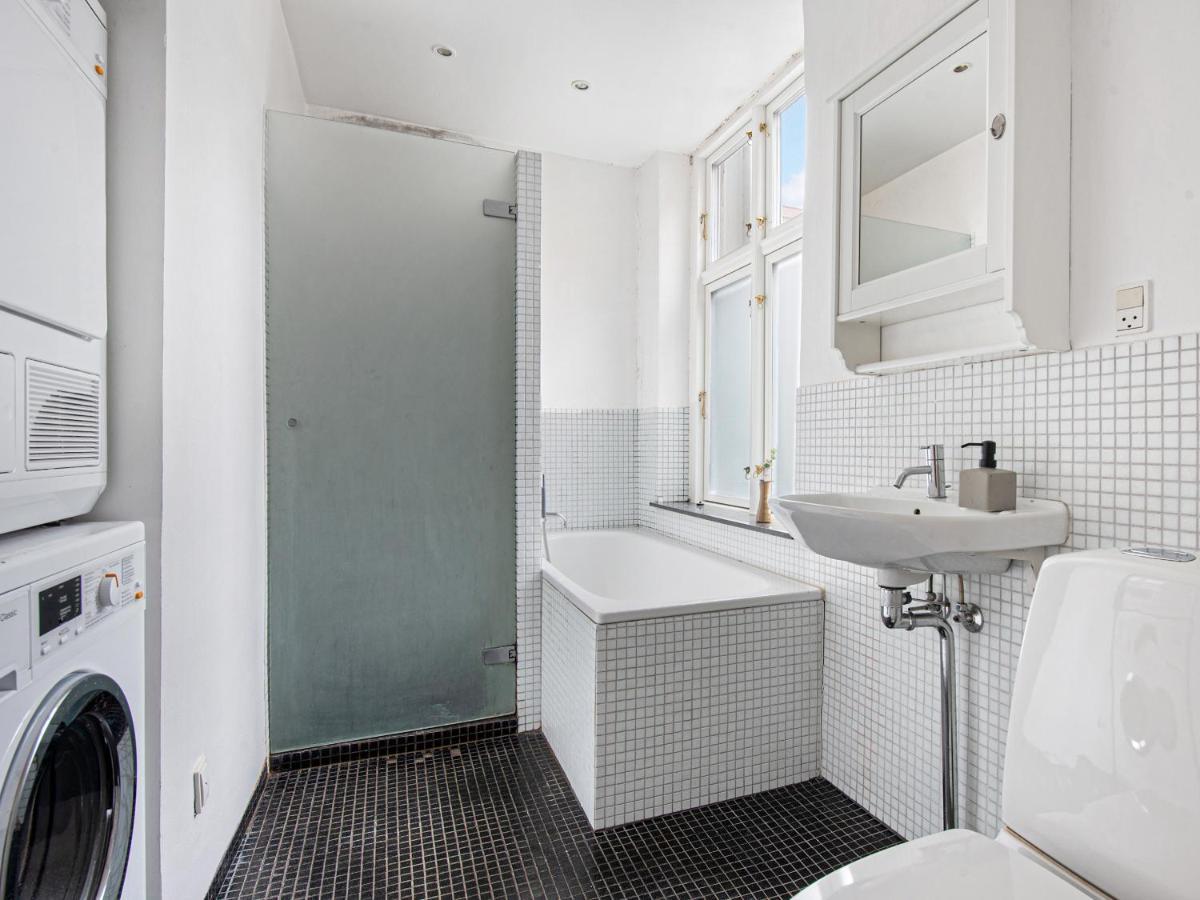 Sanders Stage - Enchanting Four-bedroom Near Nyhavn *