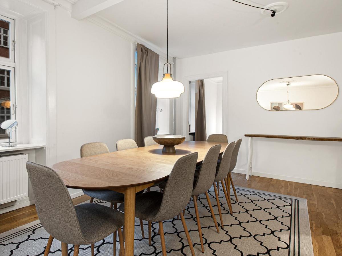 Sanders Stage - Enchanting Four-bedroom Near Nyhavn Kööpenhamina