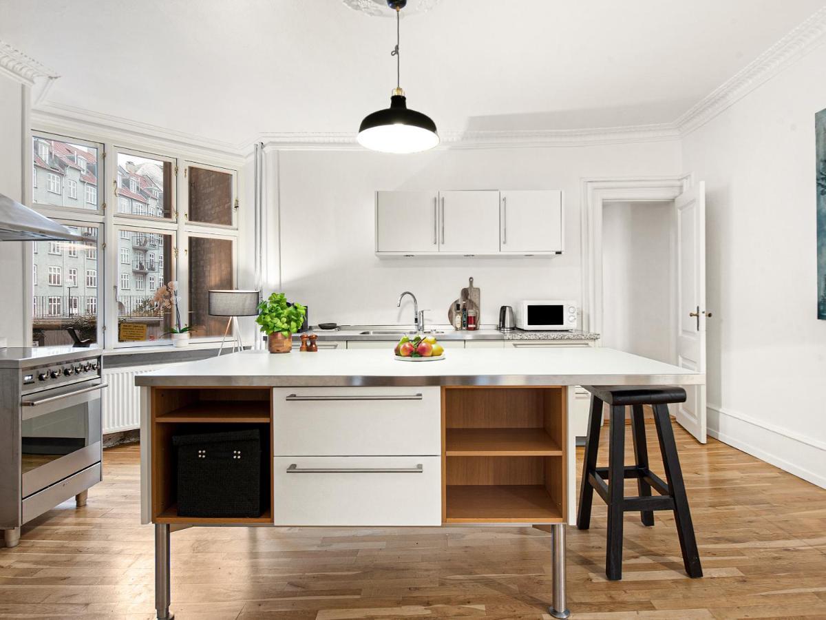 Sanders Stage - Enchanting Four-bedroom Near Nyhavn Kööpenhamina