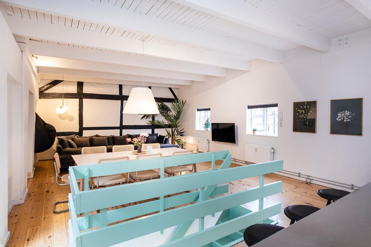 The Townhouse By Daniel&jacob's *