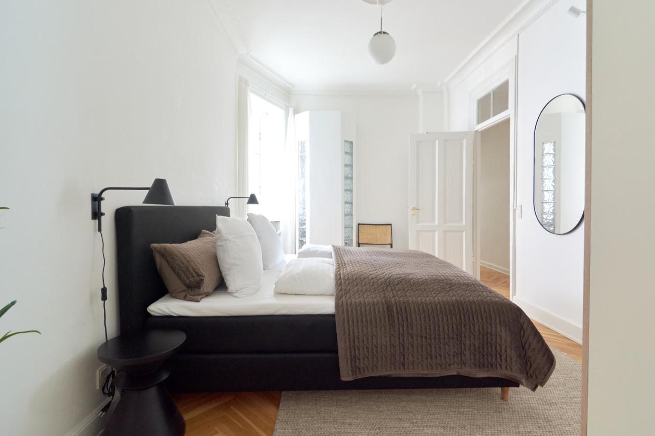 Large & Modern Flats In Family Friendly Neighbourhood