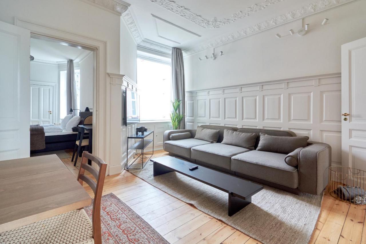 Large & Modern Flats In Family Friendly Neighbourhood