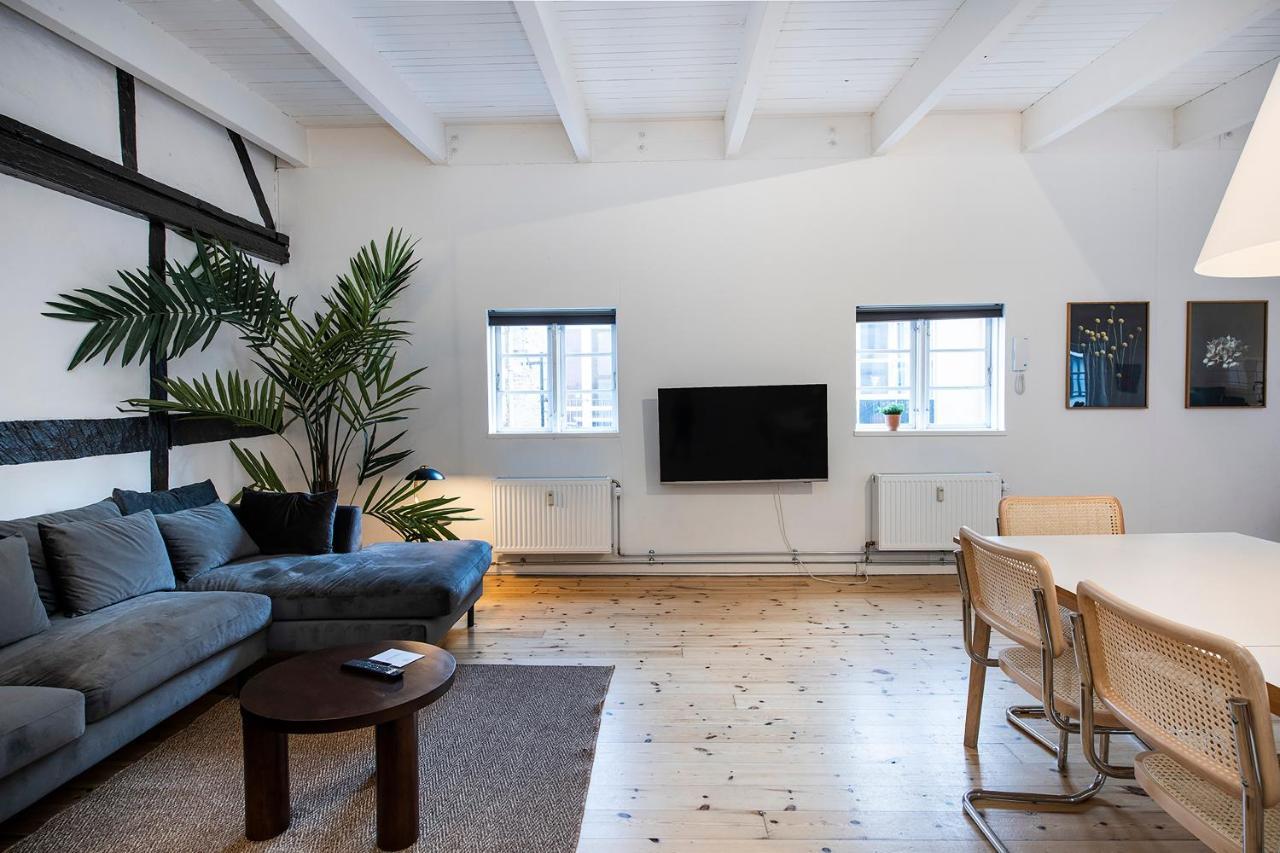 The Townhouse By Daniel&jacob's