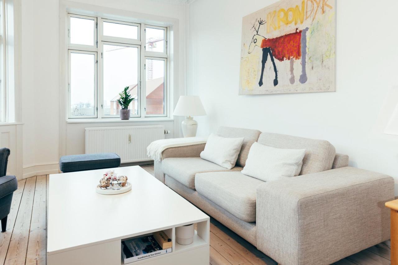 Huoneisto Elegant, Evocative And Cosy In Osterbro With A Panoramic View. Eco-friendly. 1km Harbour/ Beach, 3km- Center, 13km-airport. *