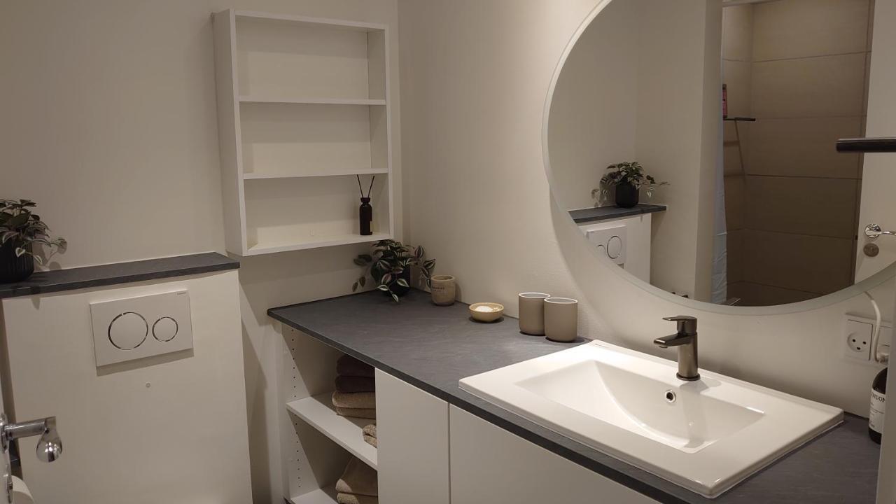 Huoneisto Exclusive Waterfront - 12th Floor *