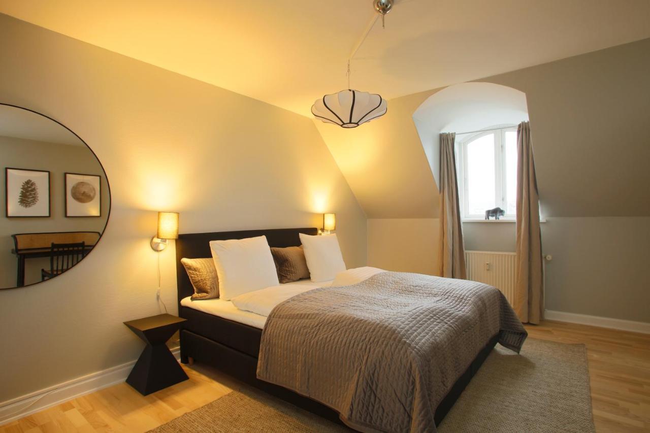 Unique 5 Bedroom Flat W Exposed Beams In Appartement Copenhague