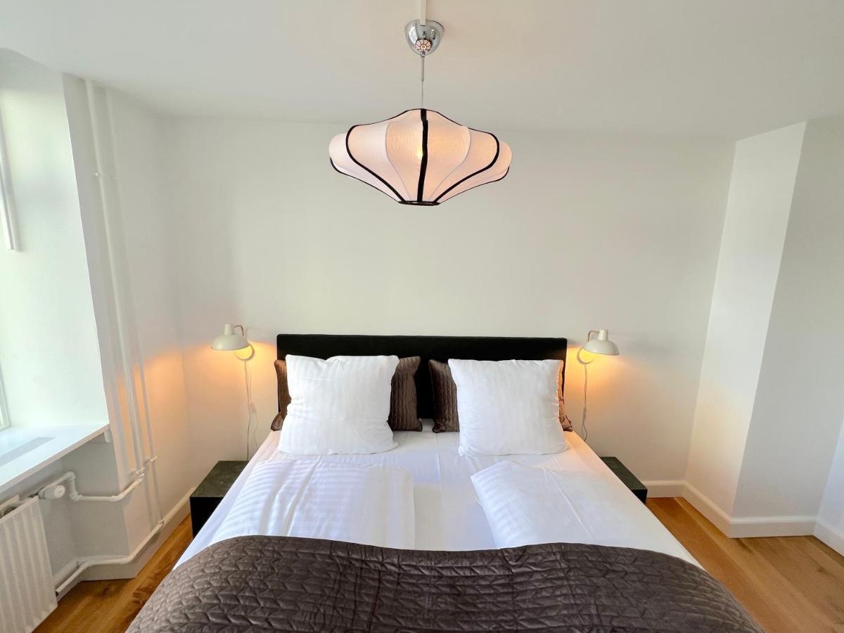 Amazing Flats Near Tivoli Gardens & Hall Square * Copenhagen
