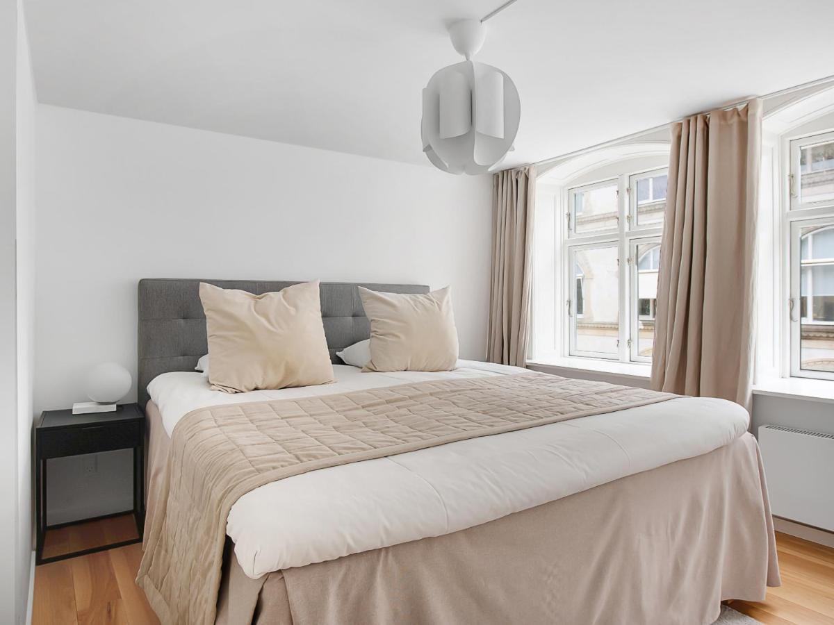 Sanders Regent - Endearing One-bedroom Near Square Apartment Copenhagen