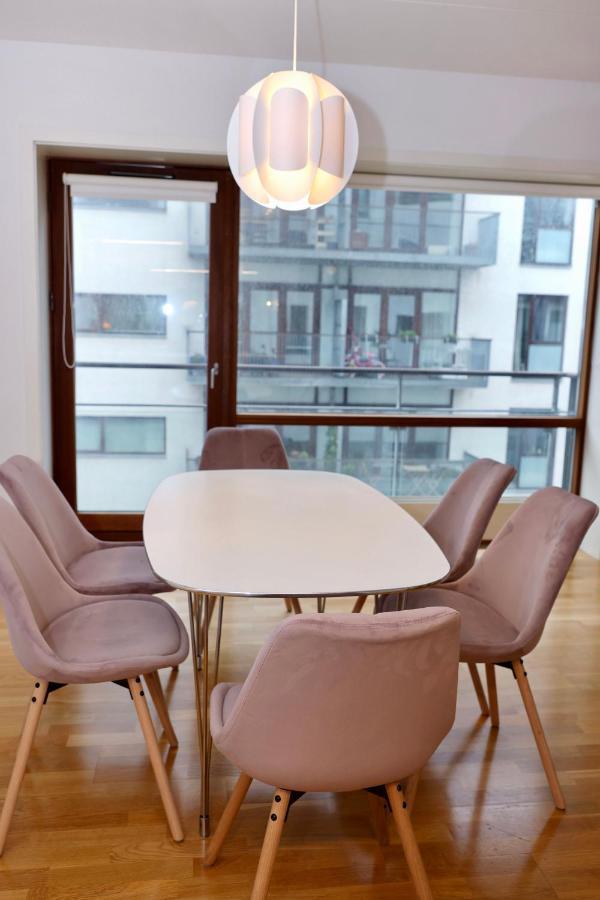 Scandi-hygge 2 Bedroom In Charming Christianshavn Apartment Copenhagen