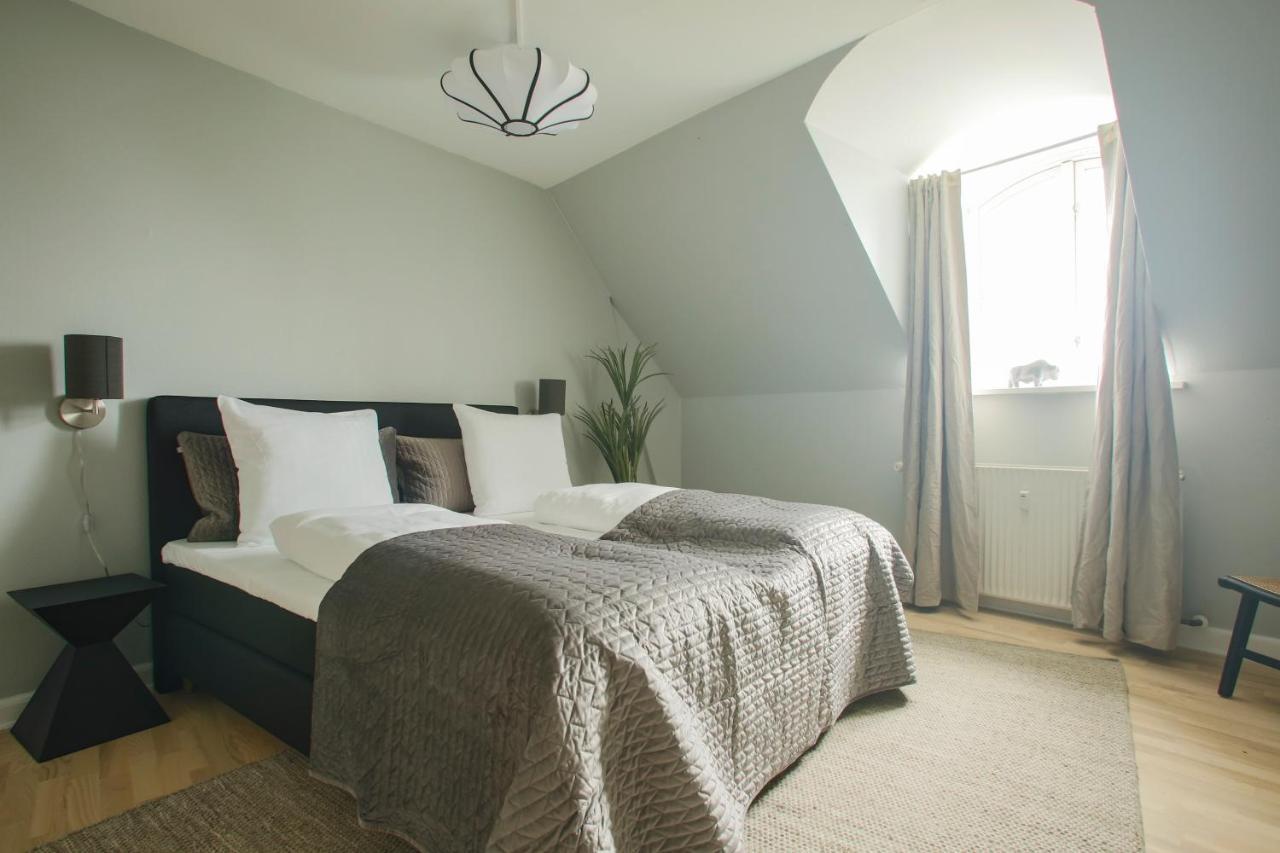 Unique 5 Bedroom Flat W Exposed Beams In Appartement Copenhague